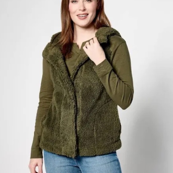 Koolaburra Jackets & Blazers - Koolaburra UGG Brushed Back Sherpa Cozy Vest Brown S Sleeveless Hooded